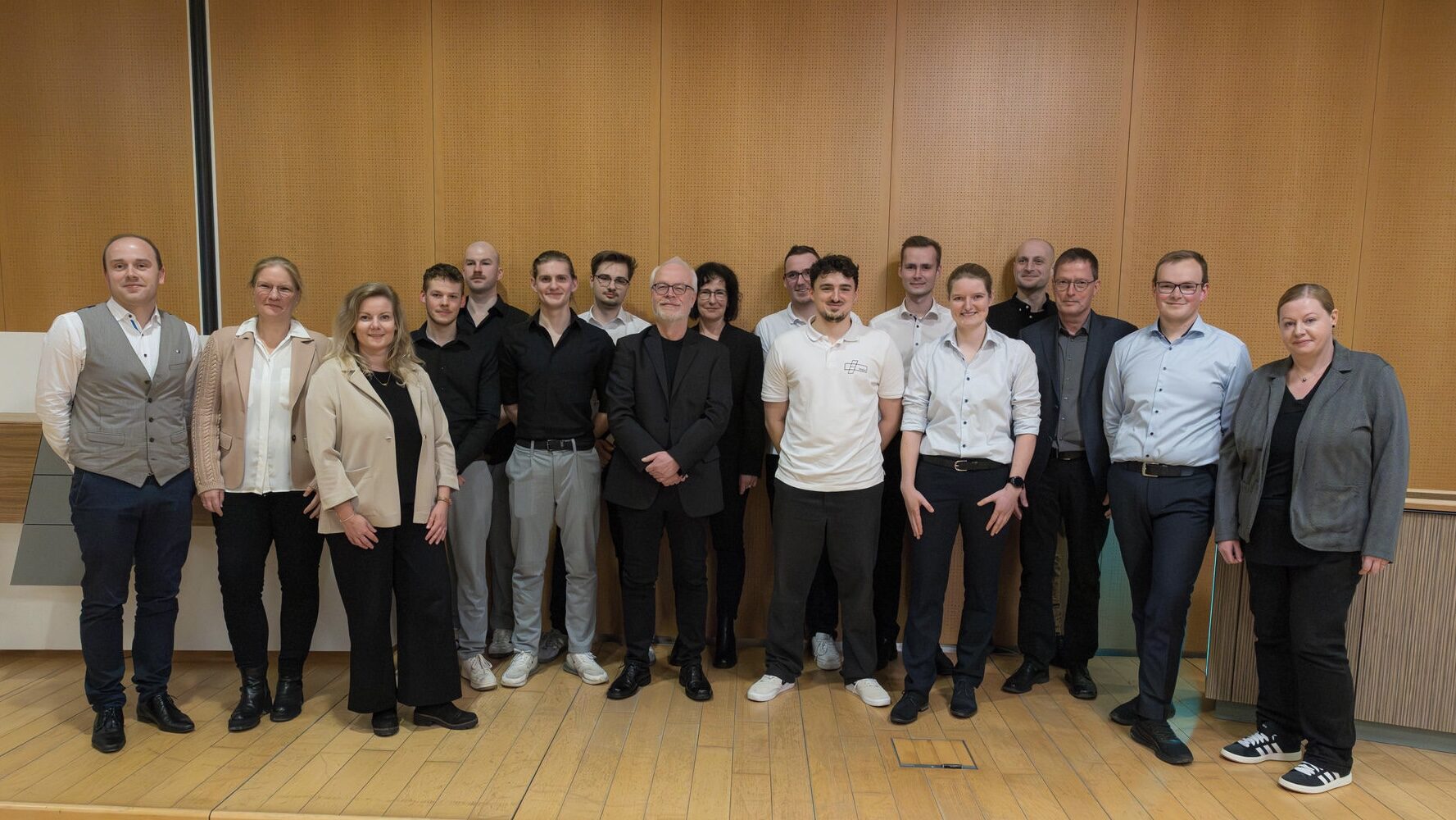 Ffb Möbelausstellung der Fachschule Holztechnik in der IHK Lippe zu Detmold ...